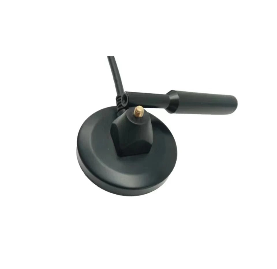 Antena interior con base magnética